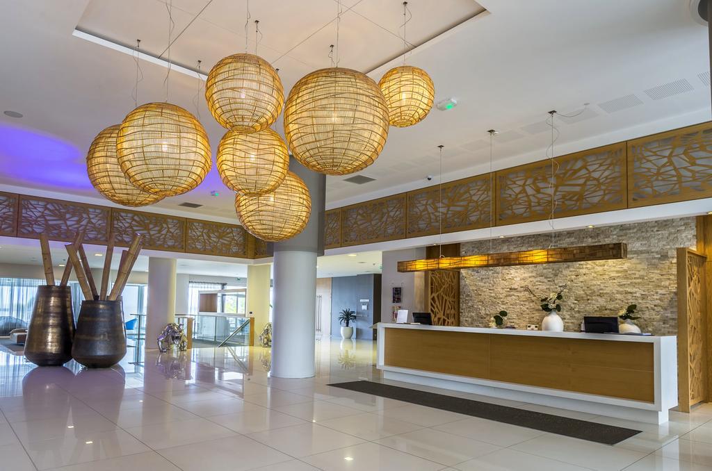 Chateau Royal Beach Resort & Spa, Noumea Dış mekan fotoğraf
